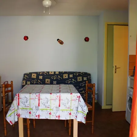 Mitoyenne Au Calme De La Pinede Avec Piscine - Cap D'agde - Ref Berg159 فيلة آجد